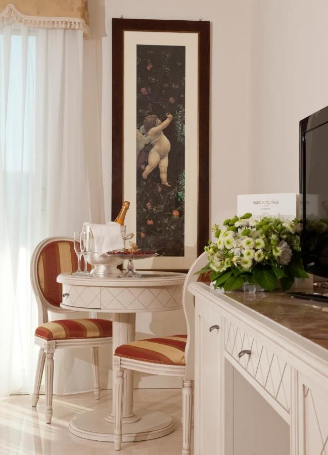 Отель Grand Hotel Italia Клуж-Напока-24