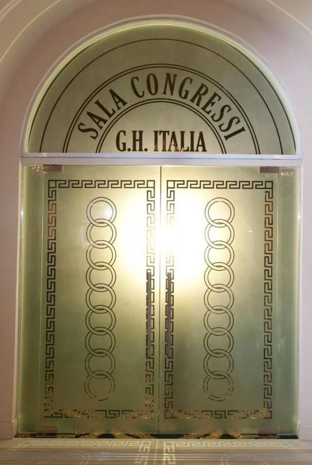 Отель Grand Hotel Italia Клуж-Напока-29