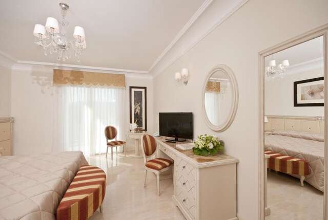 Отель Grand Hotel Italia Клуж-Напока-46